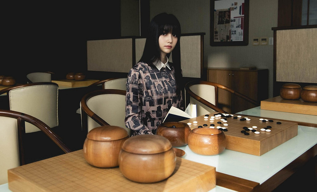 「圍棋女神」黑嘉嘉最新的廣告引起熱議。 圖：翻攝自黑嘉嘉臉書
