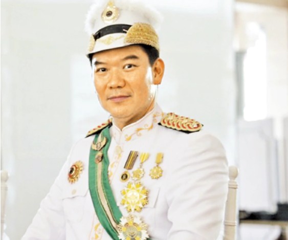 涉嫌不法洗錢的新力旺集團總裁莊周文昔日曾受封馬來西亞拿督頭銜。 圖：翻攝新力旺集團臉書