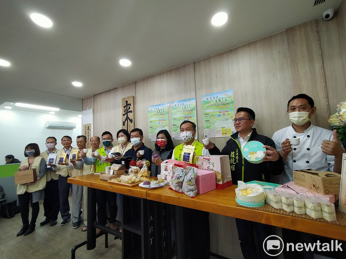 台中市咖啡產業發展協會邀請大家3月13日到北屯區東山路大坑里福德祠前廣場參加「浪漫大坑、農鮮市集」活動，。 唐復年/攝