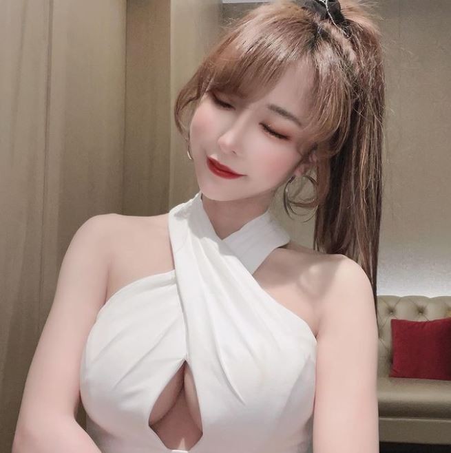 她最近拍攝影片討論「曬恩愛分得快嗎」的議題。 圖：翻攝自Instagram/ sprite0719ss