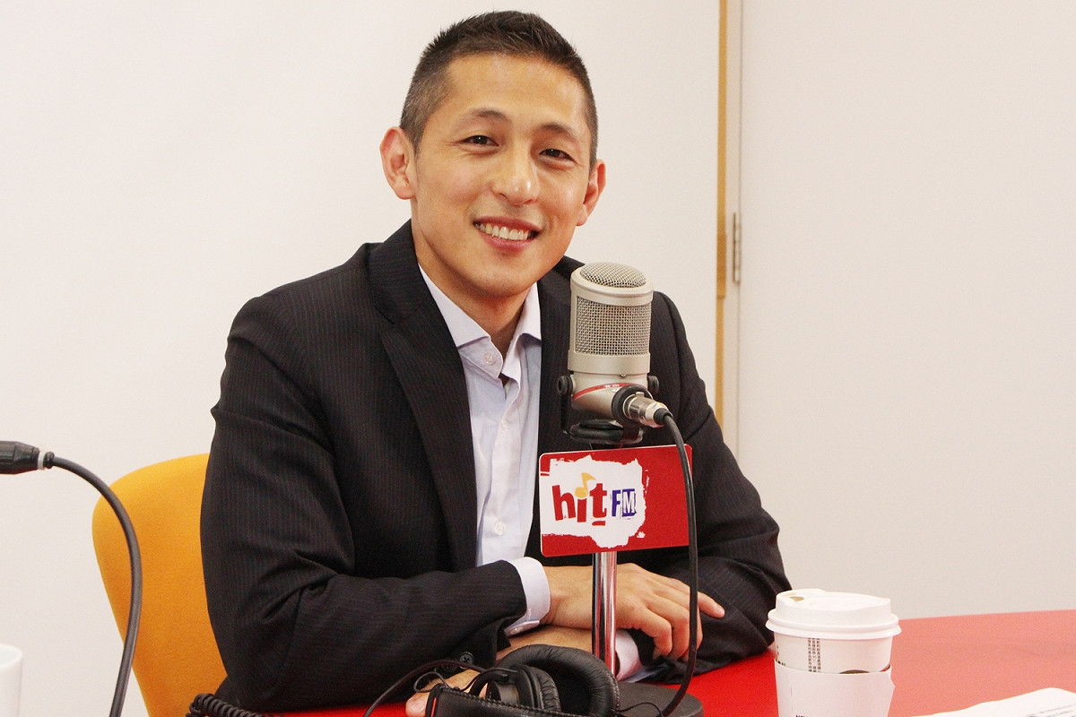 民進黨台北市黨部主委吳怡農接受主持人周玉蔻專訪。    圖：Hit Fm《周玉蔻嗆新聞》製作單位 / 提供