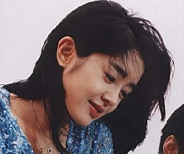 1971年8月28號出生的南韓演員李知恩，昨日（8）被發現陳屍家中，享年49歲。 圖：翻攝自NAVER