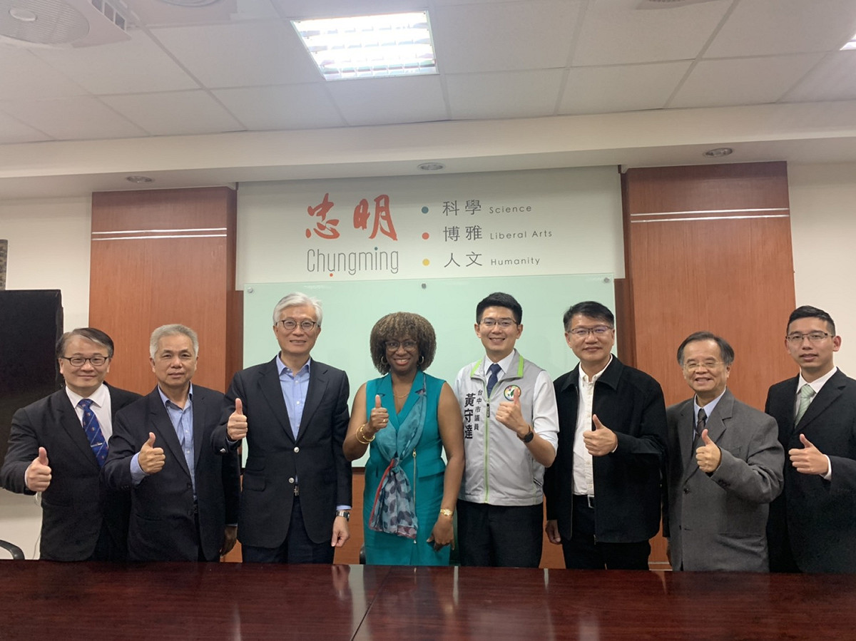 聖文森大使柏安卓訪問台中市，與市議員及旅宿業者交流。 黃守達/提供