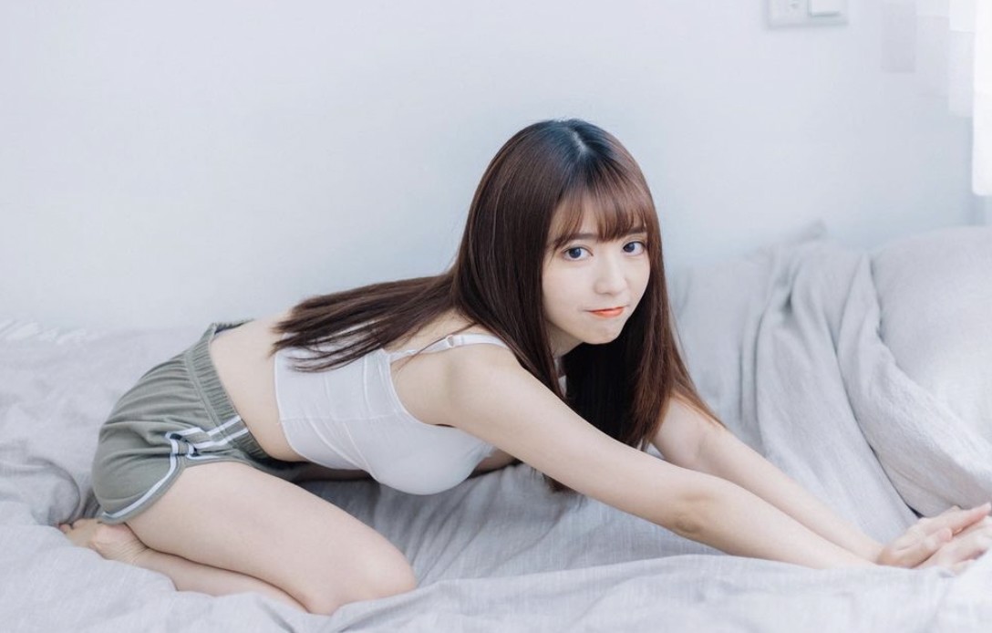 電機女神拔辣。 圖：翻攝IG/拔辣
