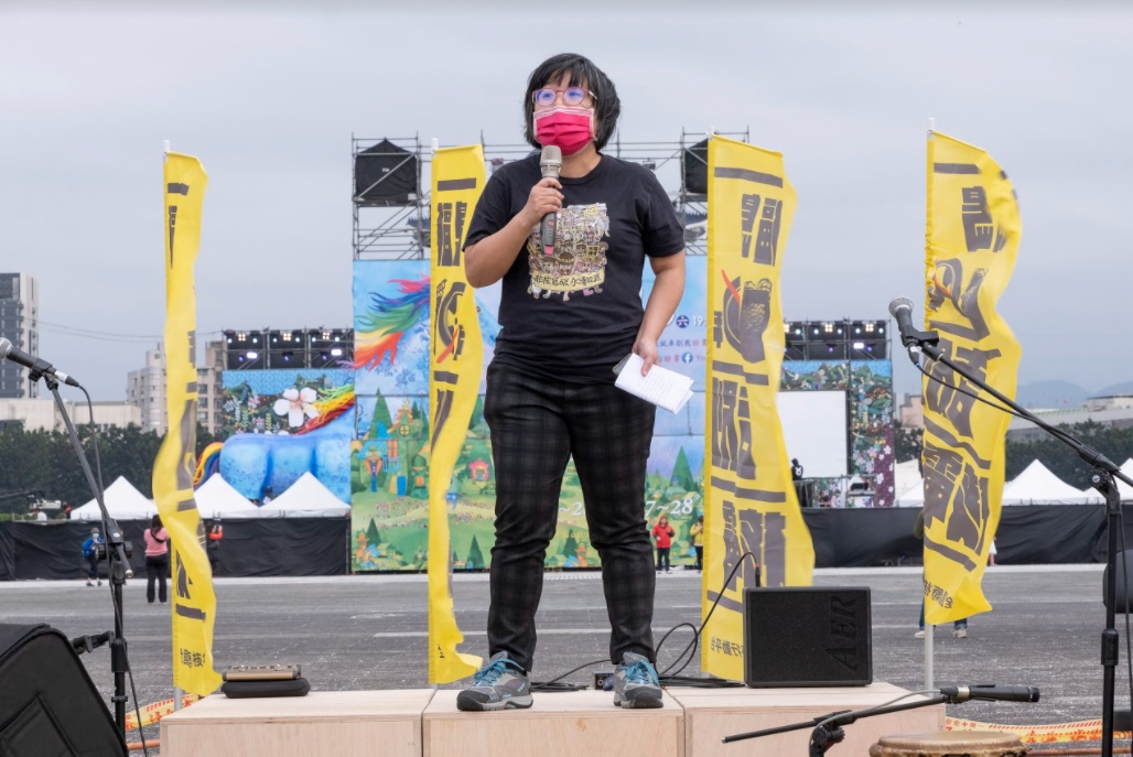 台灣蠻野心足生態協會律師蔡雅瀅表示，外推是「多輸」方案，根本不是雙贏。 圖：全國廢核行動平台北部／提供