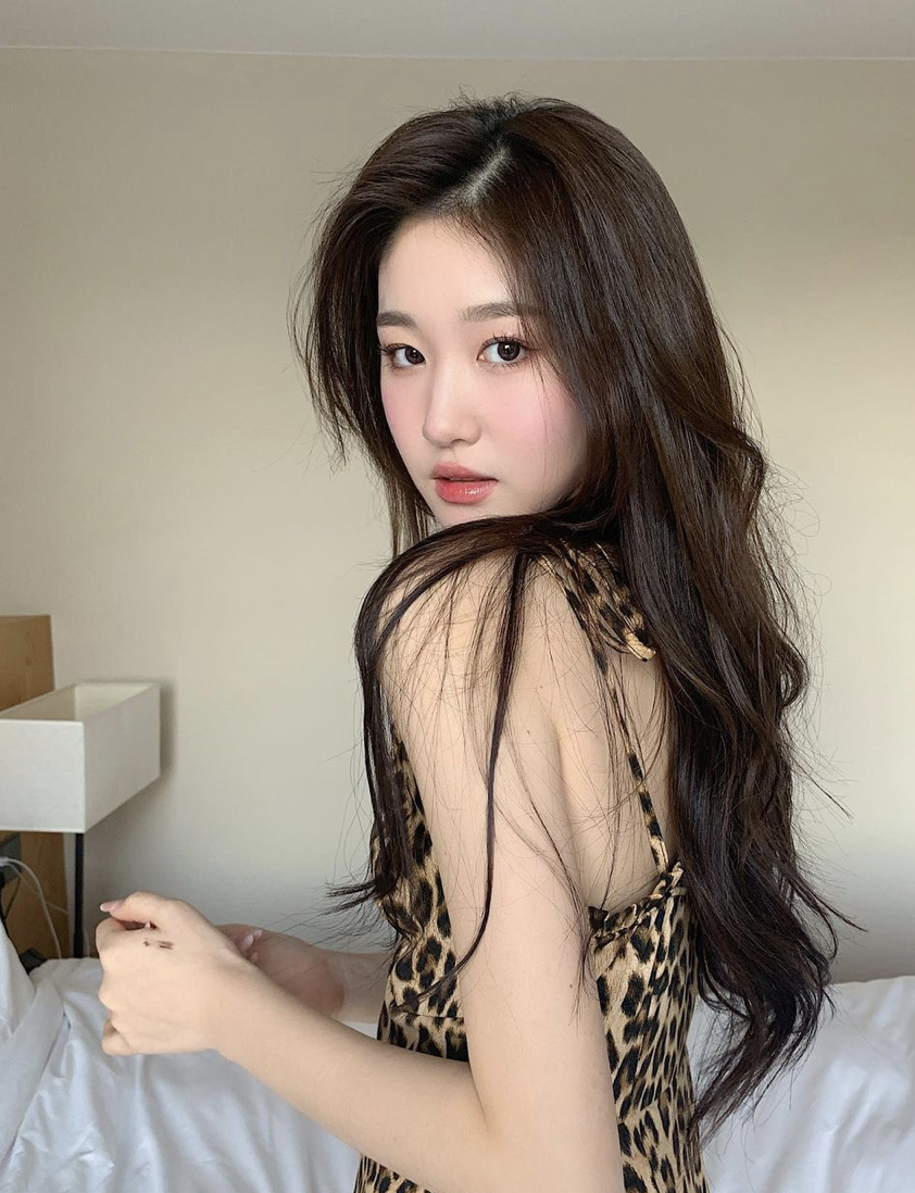 模特兒「林真」與神仙姐姐「劉亦菲」撞臉。 圖：翻攝IG／mandylinzhen_