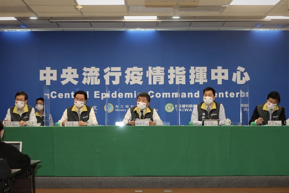 中央流行疫情指揮中心宣布，今（3）日新增6例境外移入，分別自菲律賓及印尼入境。 圖：中央流行疫情指揮中心/提供（資料照）