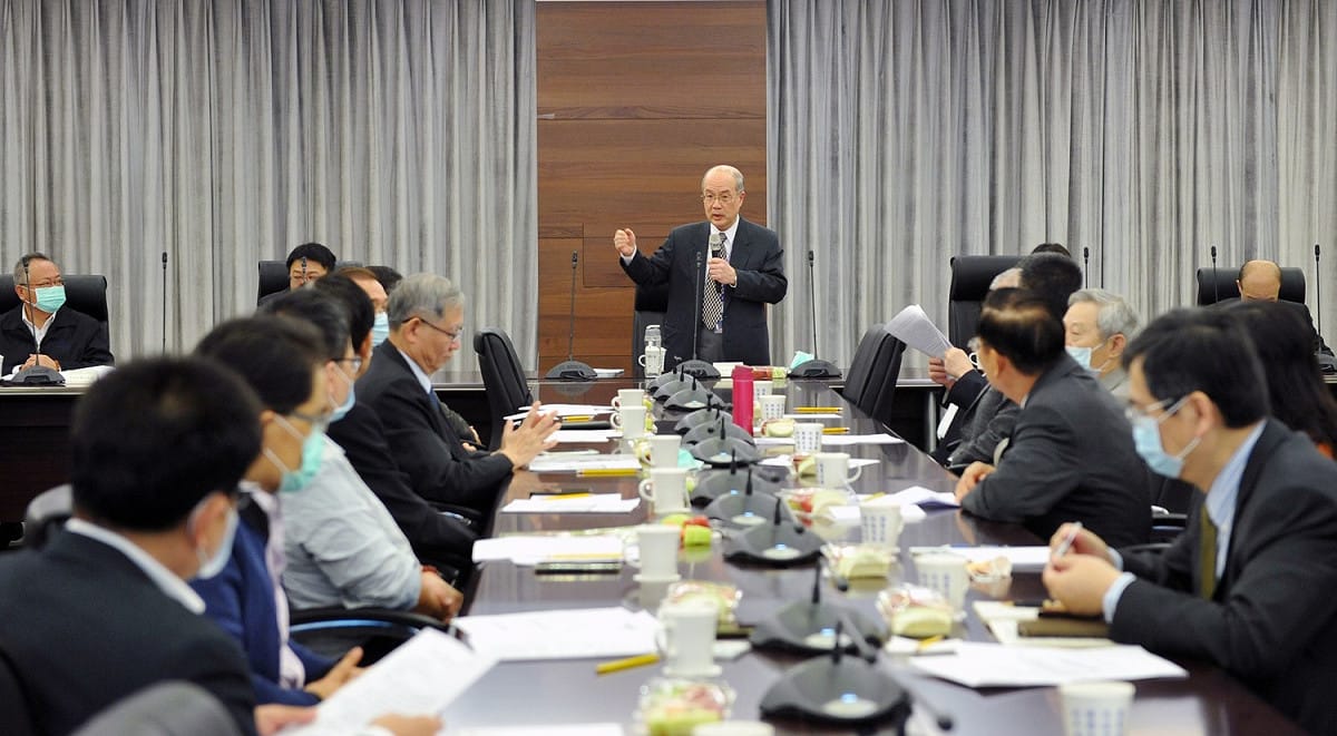 海基會今日舉行顧問會議，海基會秘書長詹志宏在致詞時表示，多年來兩岸民間正常交流已成為兩岸關係良性發展的重要基礎，這個基礎不應該輕易被人為破壞，盼疫情受到控制、中國屏除政治障礙後，兩岸交流可以逐步恢復。 圖：海基會／提供
