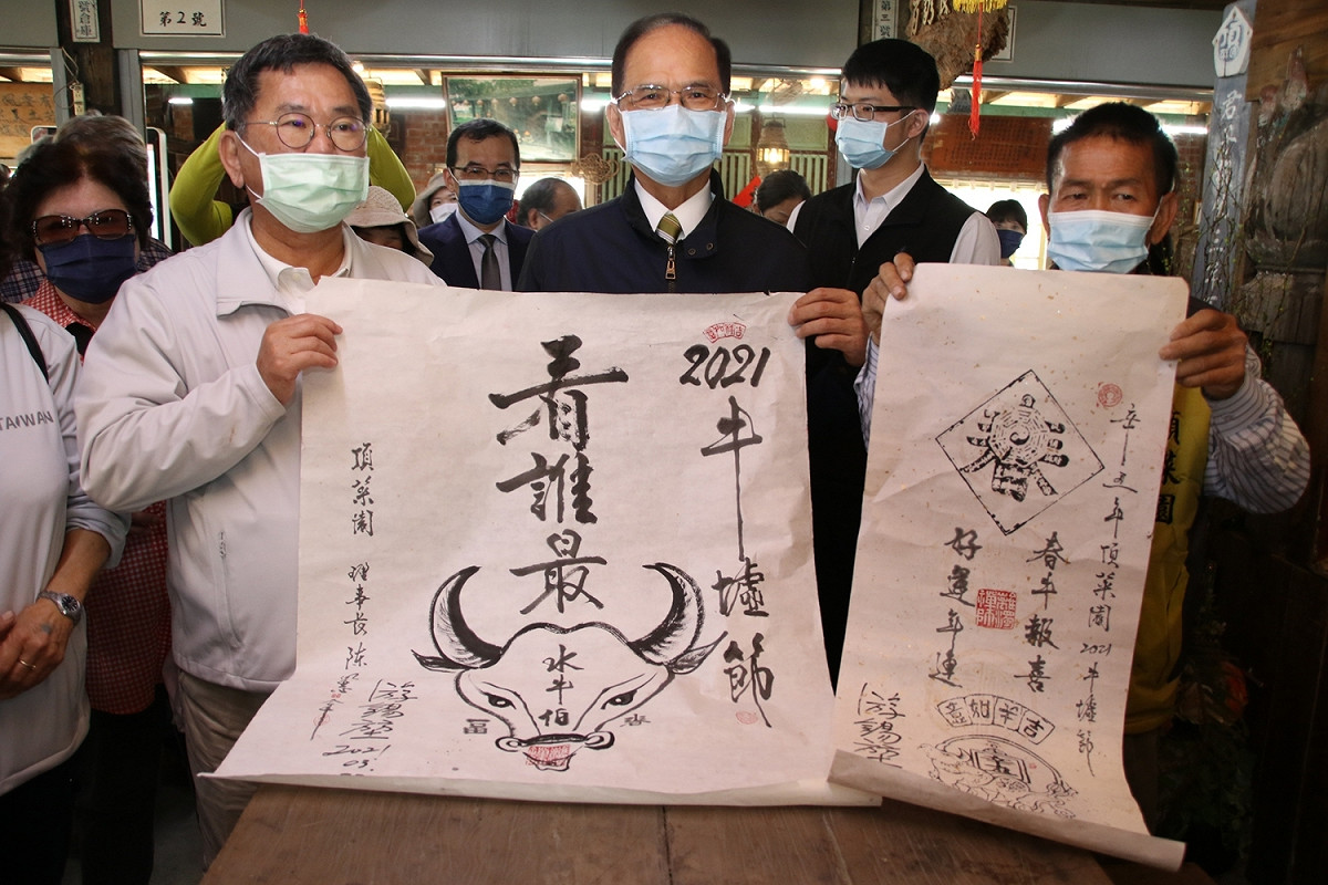 游錫堃說，牛對農家非常重要。 圖：游錫堃辦公室提供