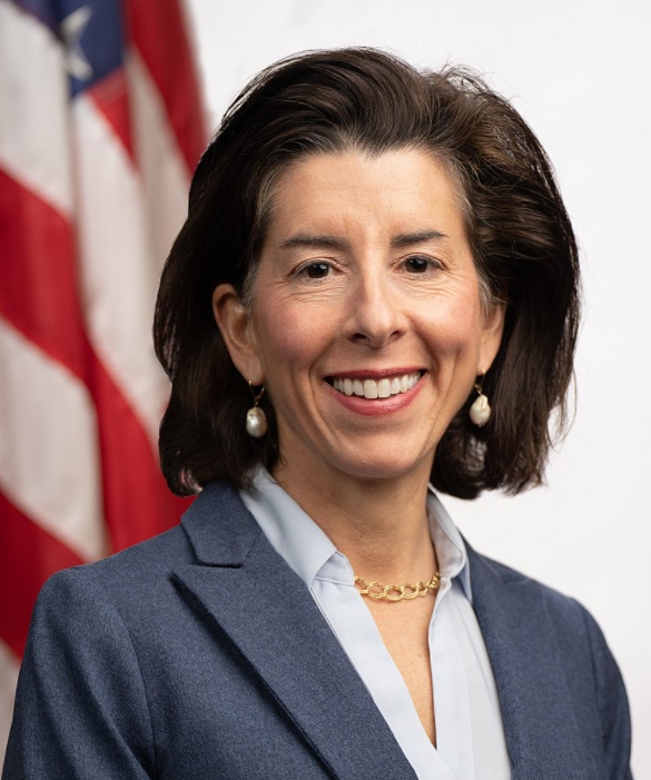 美國商務部長雷蒙多（Gina Raimondo）。 圖 : 翻攝自維基百科