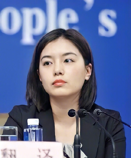 中國外交部翻譯張京。 圖:翻攝自微博