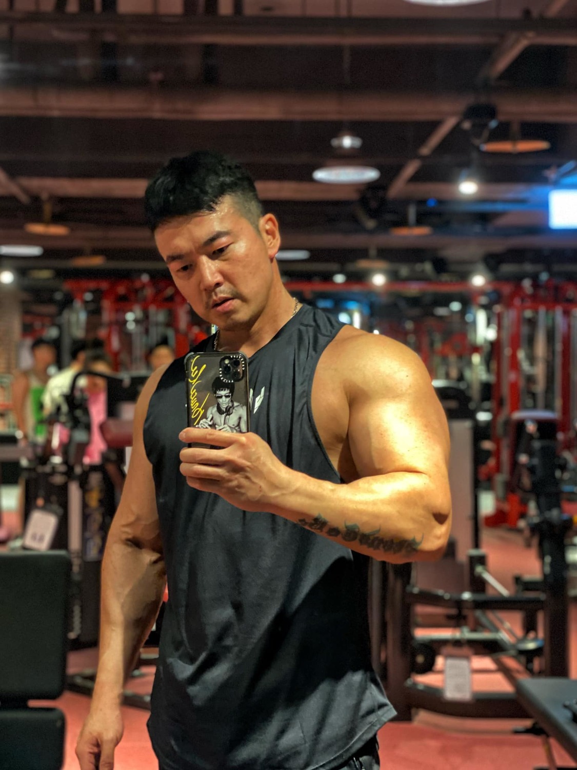 李沛旭一張洗手照引起網友熱烈討論。 圖：翻攝自李沛旭臉書