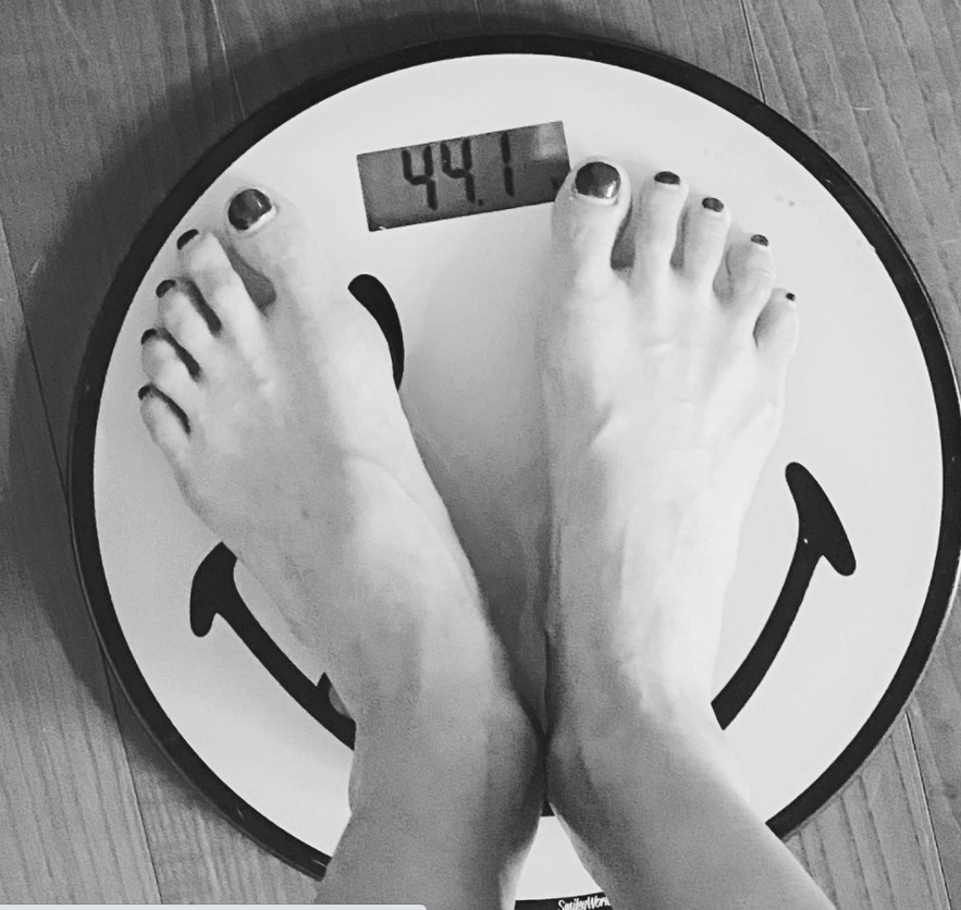 泫雅體重。 圖：翻攝自泫雅IG