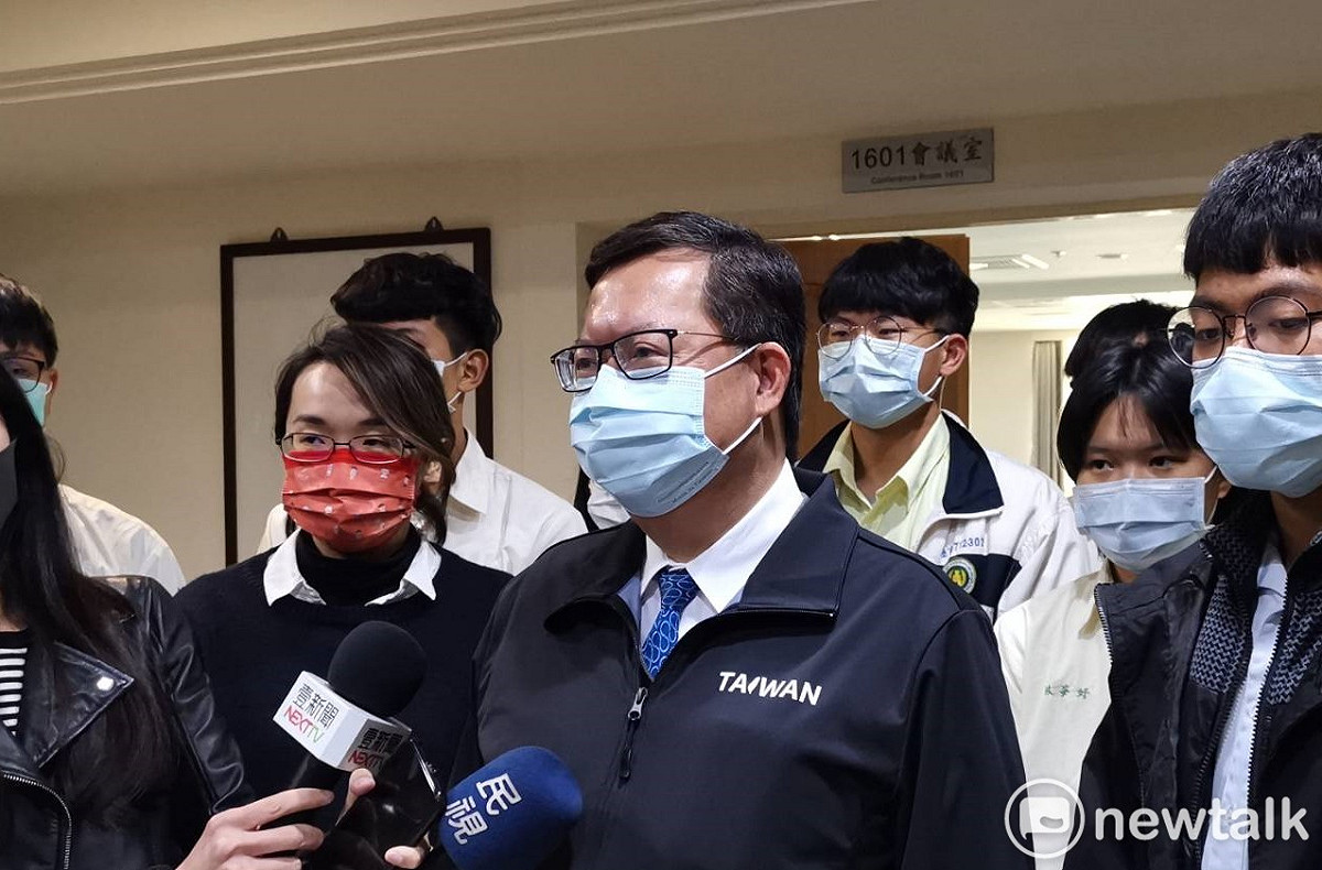 鄭文燦說自己體重不會造假，如果近距離看他就知道他沒有電視上看起來那麼胖。 圖：林昀真／攝