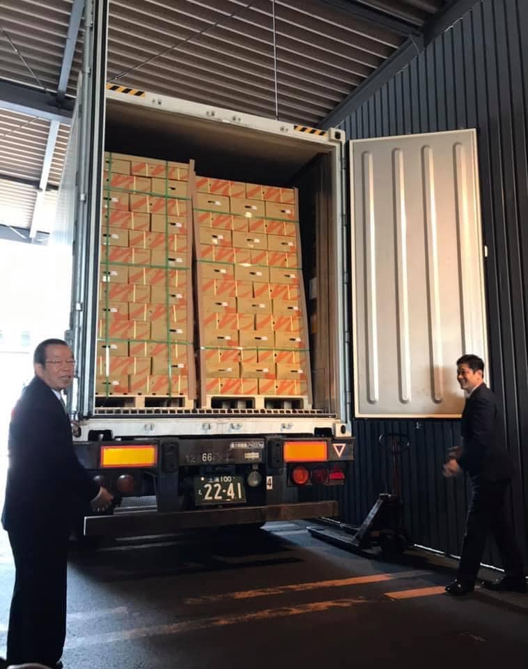 目前全台紙箱每個月短缺67萬個。 圖：擷取自臉書