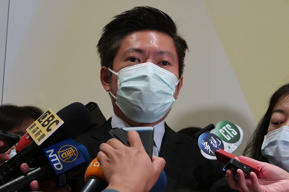 張惇涵表示，總統府新增 6 名確診案例，包括 2 名總統府員工、3名副總統警衛室勤員，及1名憲兵，副總統警衛室勤員及憲兵皆無匡列同寢密切接觸者。 圖：林朝億/攝(資料照片)