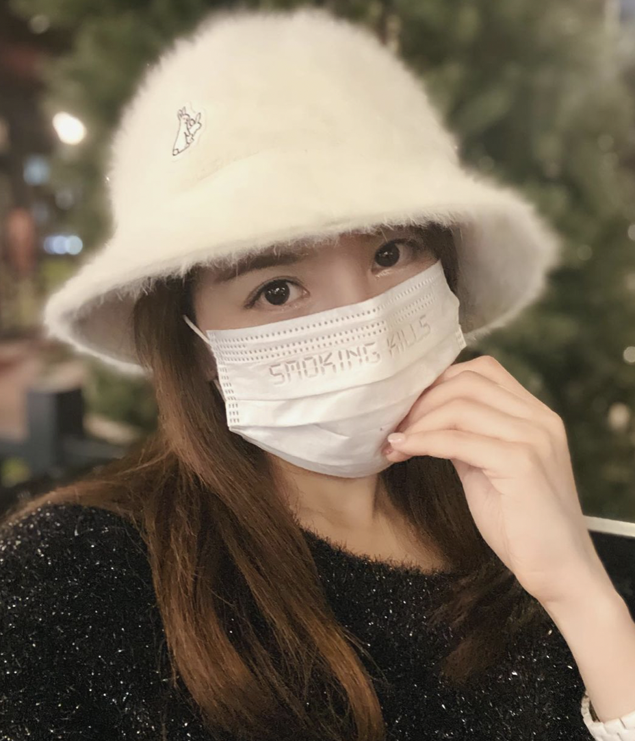 因口罩妹而爆紅的「亞里沙」。 圖：翻攝IG／alisa_0302