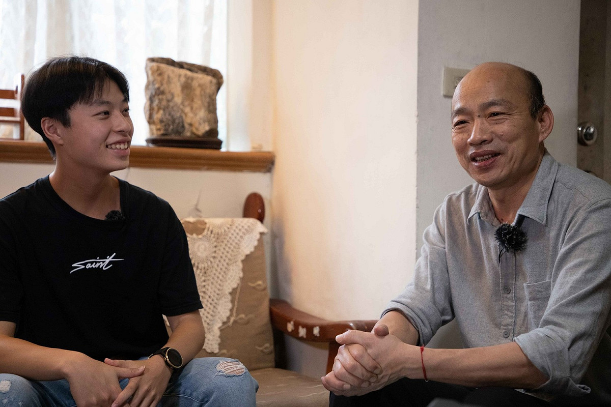 「韓先生來敲門」為青年節釋出最新一集節目，專訪抗癌青年Henry，儘管多次忍受治療的痛苦，卻仍以溫暖力量支持更多病友。 圖：翻攝自韓國瑜臉書