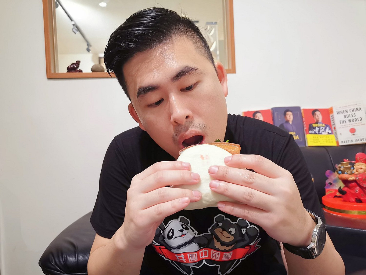 愛唱中華民國頌的王炳忠 圖:擷取自王炳忠臉書