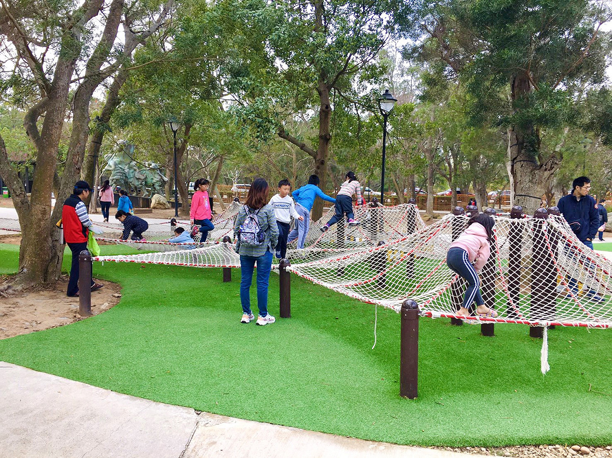 親子共遊雕塑公園。 圖：台中觀旅局／提供