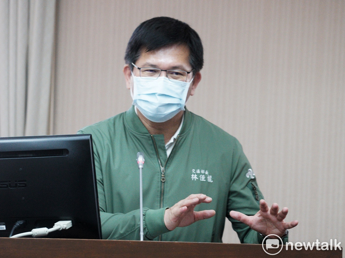 交通部長林佳龍表態支持台鐵公司化。 圖：張良一/攝