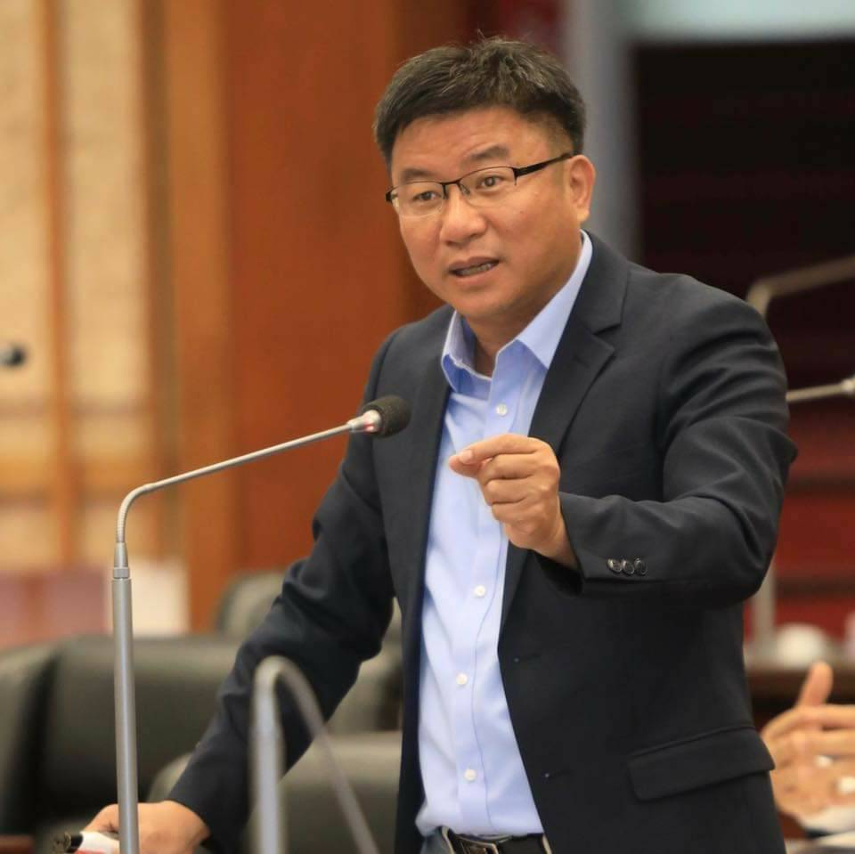 鄭光峰回應台灣基進，頻繁動用甲級動員，反不利於議事運作。 圖：翻攝鄭光峰臉書