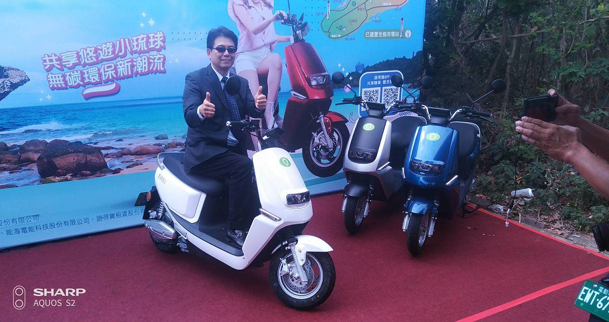 能海電能公司總經理鄭國村對自家的EV-50信心十足。 圖：孫家銘/攝