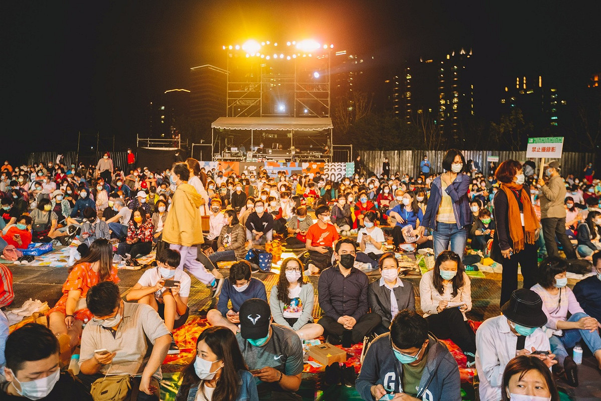 草地音樂會再推出經典電影《純真年代》配樂演奏。 圖：高市文化局/提供