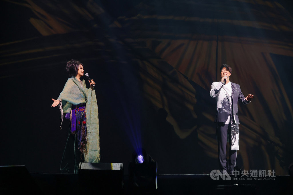 少年俠客喚武俠魂 周華健隔16年演唱會合體齊豫