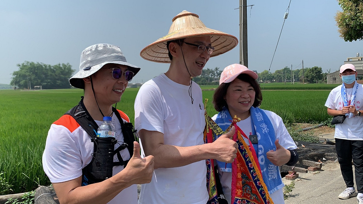 新北前市長朱立倫南下參加媽祖遶境。 圖：朱立倫辦公室/提供