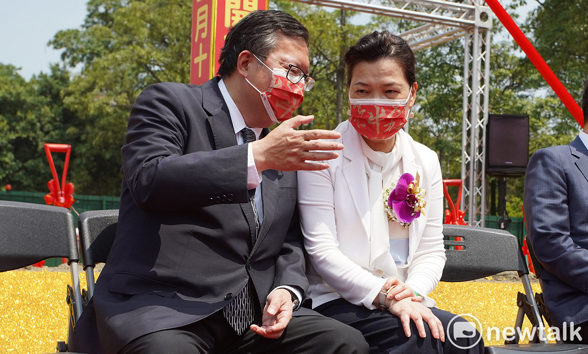 鄭文燦今(12)日與經濟部長王美花一同出席遠東集團在桃園設立遠東國際會議中心動土典禮。 圖：林昀真／攝