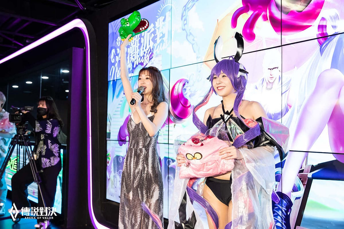 知名Coser喵少化身派對之星_—泳裝綺蘿 圖：Garena/提供