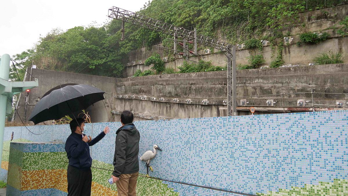 全國9處邊坡工程改善，新北市境內的南樹林-山佳、平溪-菁桐、福隆-石城、貢寮-福隆等共4處，目前均暫停施工。 圖：新北市交通局提供