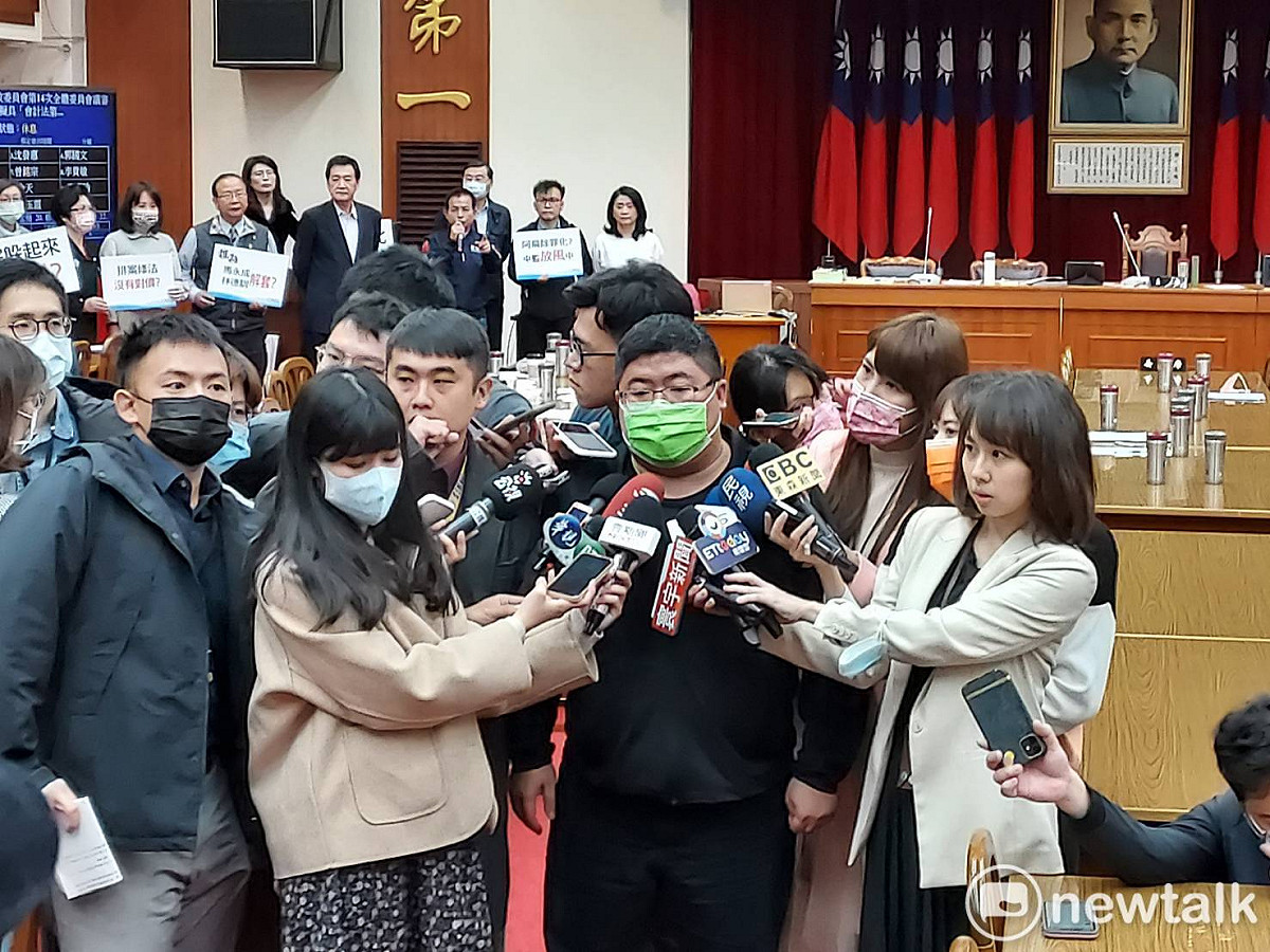 蔡易餘受訪時強調，這次會計法與並非替阿扁脫罪，而是制度一致性問題。 圖:陳佩君/攝