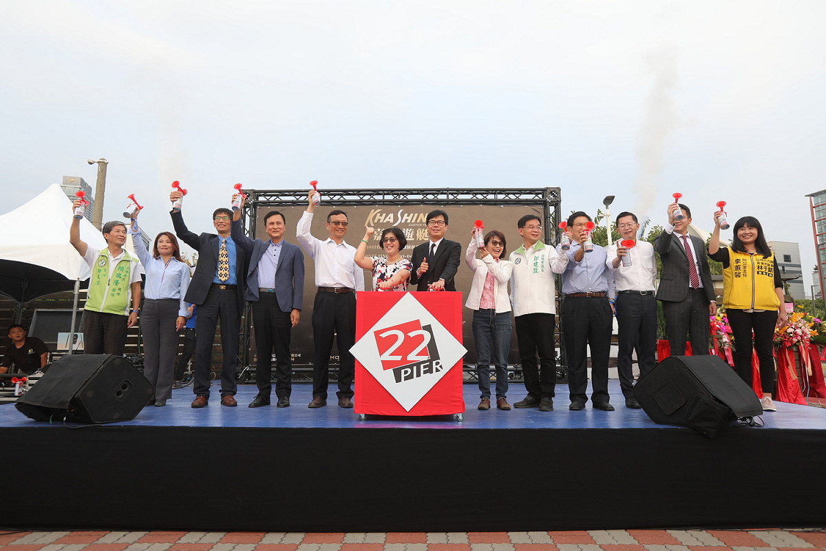 高雄市長陳其邁今（17日）出席席「嘉信Monte Fino 125 Tri-Deck 新船發表會」 圖 : 高雄市政府/提供
