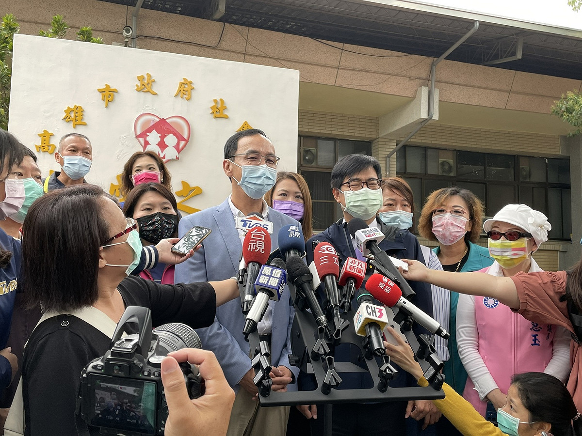新北前市長朱立倫與高雄市長陳其邁共同出席公益活動。 圖：朱立倫辦公室/提供