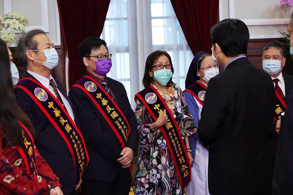 賴清德接見中華民國第19屆金舵獎暨旭青獎得獎人 圖：總統府提供