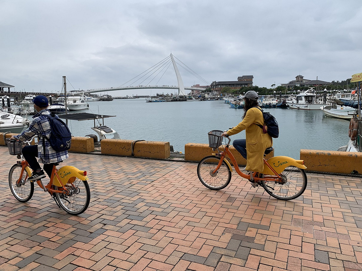 周邊的馬頭寬度已經拓寬，可以安全地騎乘單車。 圖：新北漁業處／提供