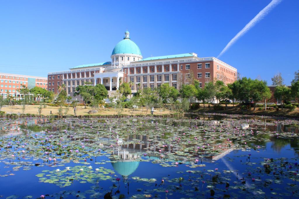 亞洲大學在電腦科學領域以全球第 220 名緊追在後，排名躍居全台第 2，甚至超越多所國內傳統頂尖大學。 圖：台中觀旅局／提供