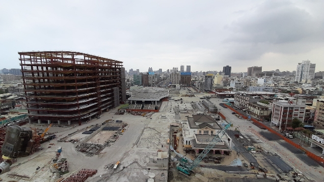 中博高架橋引道與主橋已全數拆除。 圖：高雄市工務局/提供