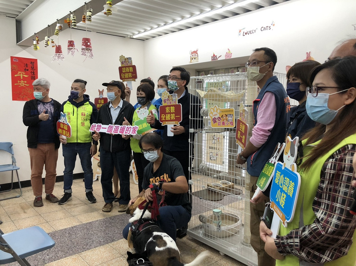 樹林區圳福市民活動中心認養小站大合照。 圖：新北市動保處提供
