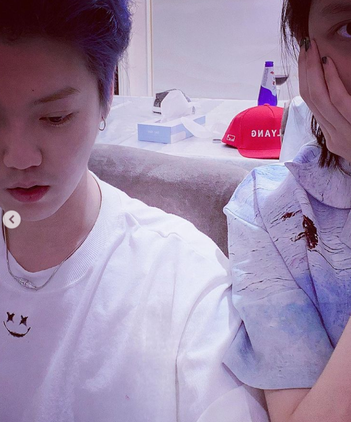 鹿唅（左）和關曉彤（右）愛的大方，每年生日都會發合照互相祝福。 圖：翻攝自關曉彤IG