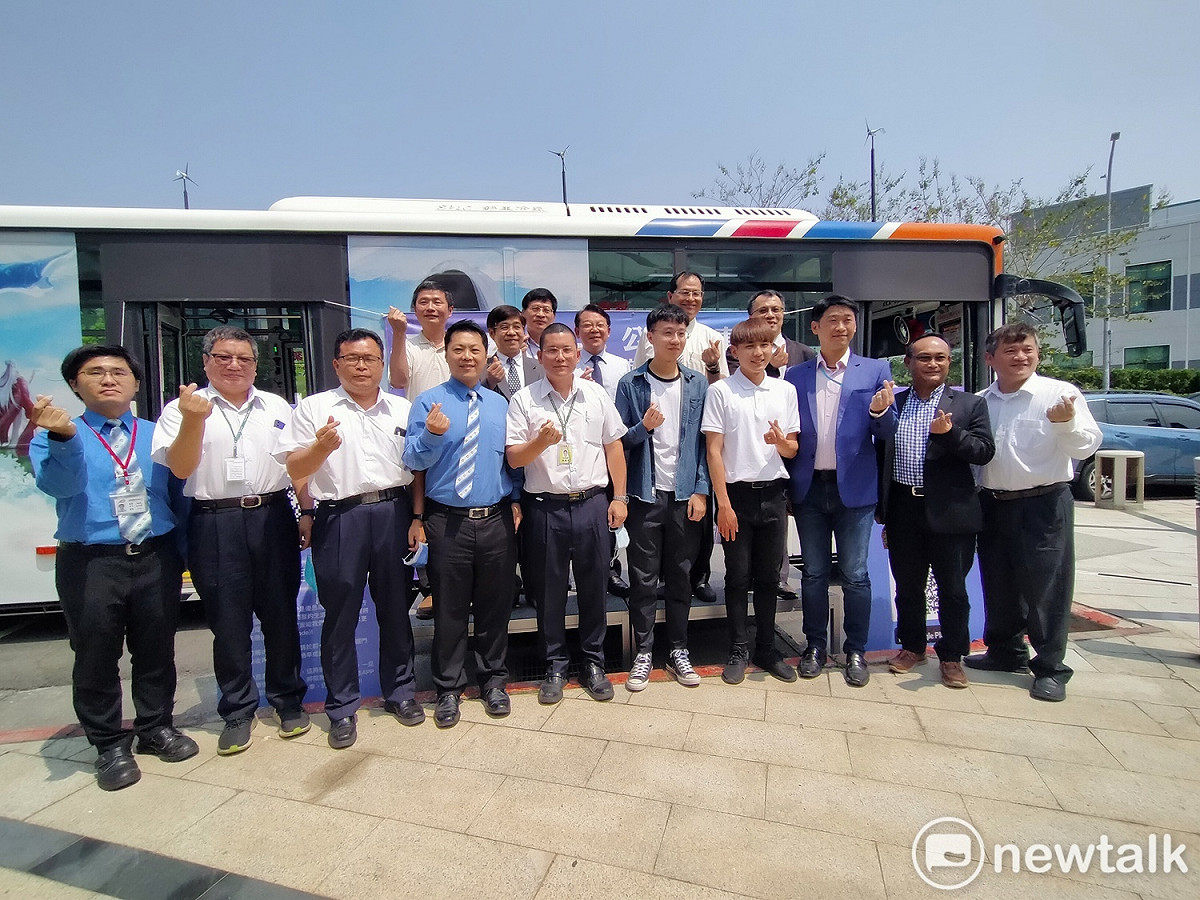 出「零接觸下車鈴應用系統」今在中科智慧機器人自造基地舉辦發表會。 圖:唐復年/攝