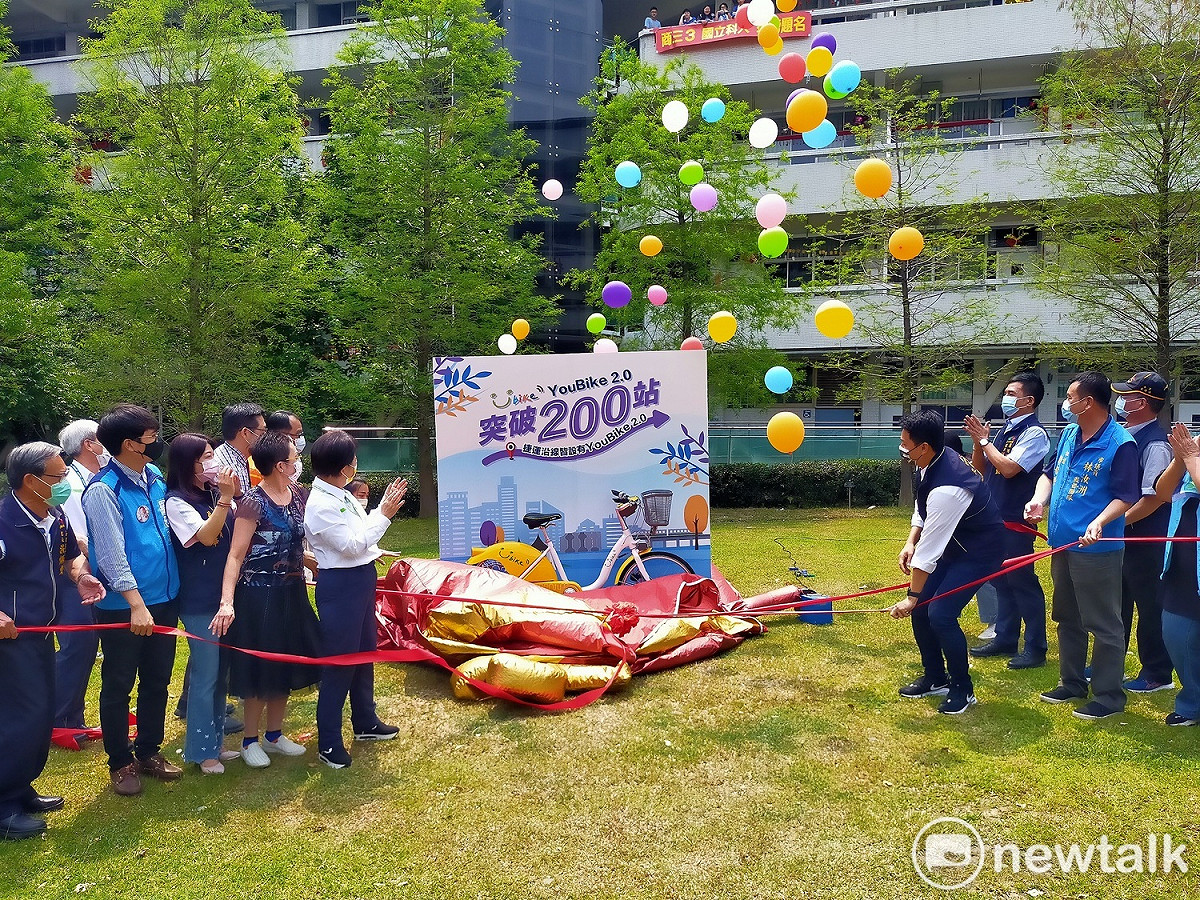 台中市長盧秀燕宣布YouBike2.0突破200站，但被批評漠視原縣區。 圖：唐復年/攝