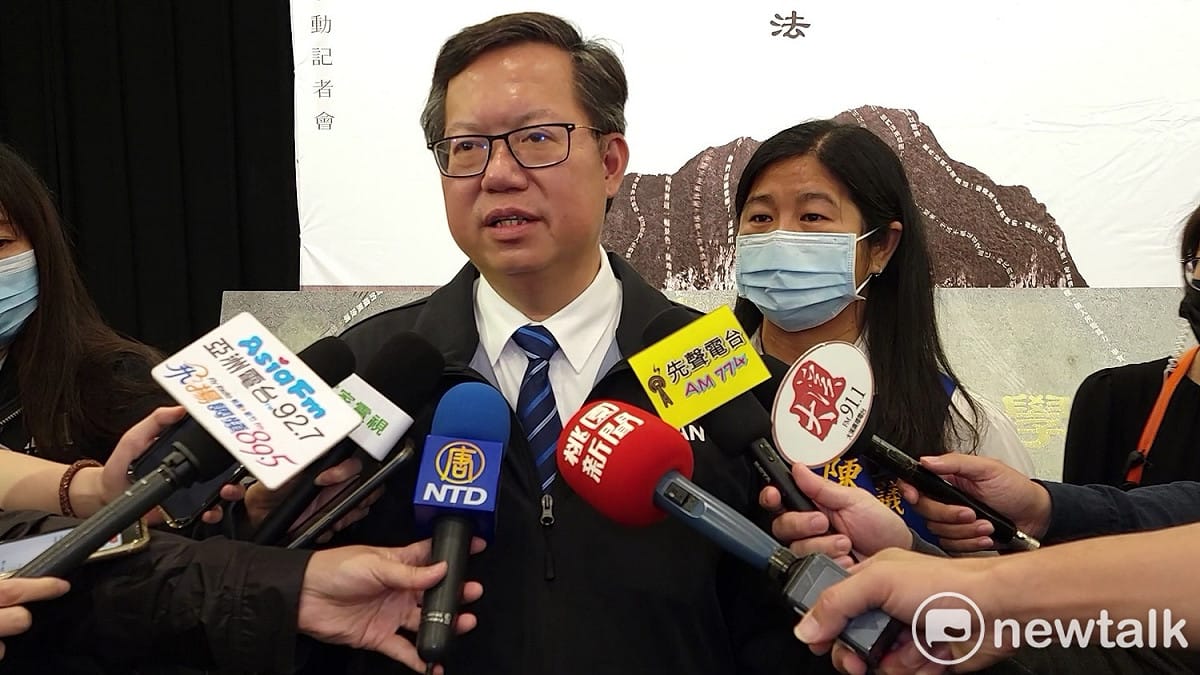鄭文燦表示，目前水情仍舊吃緊，抗旱計畫也會持續進行，呼籲全民配合政府節水政策。 圖：林昀真/攝