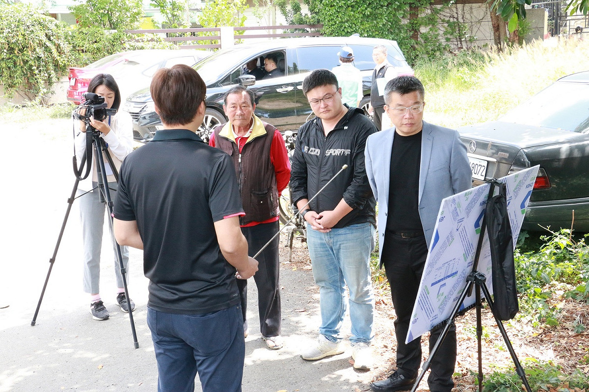 蔡其昌、施志昌爭取經費興建水美社區公園。 圖：蔡其昌辦公室/提供