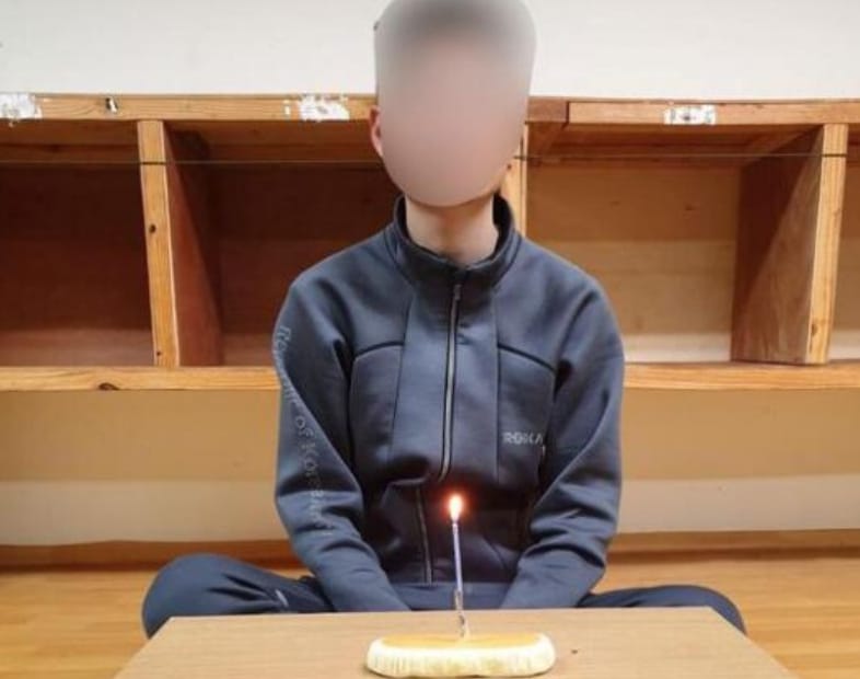 大邱某陸軍軍隊只用1000元韓幣（約25元新台幣）來買部隊販賣部的麵包給士兵們過生日。 圖 : 翻攝自環球時報