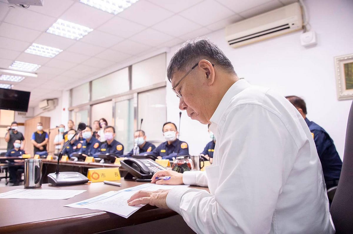 台北市長柯文哲今坦言，北市松山警分局滅證爭議，對北市警局是一個重創。 圖：翻攝柯文哲臉書