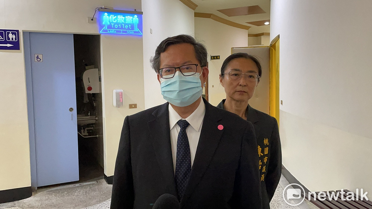 鄭文燦證實諾富特飯店今進行淨空計畫，有422位機組員及員工送集中檢疫所。 圖：林昀真/攝