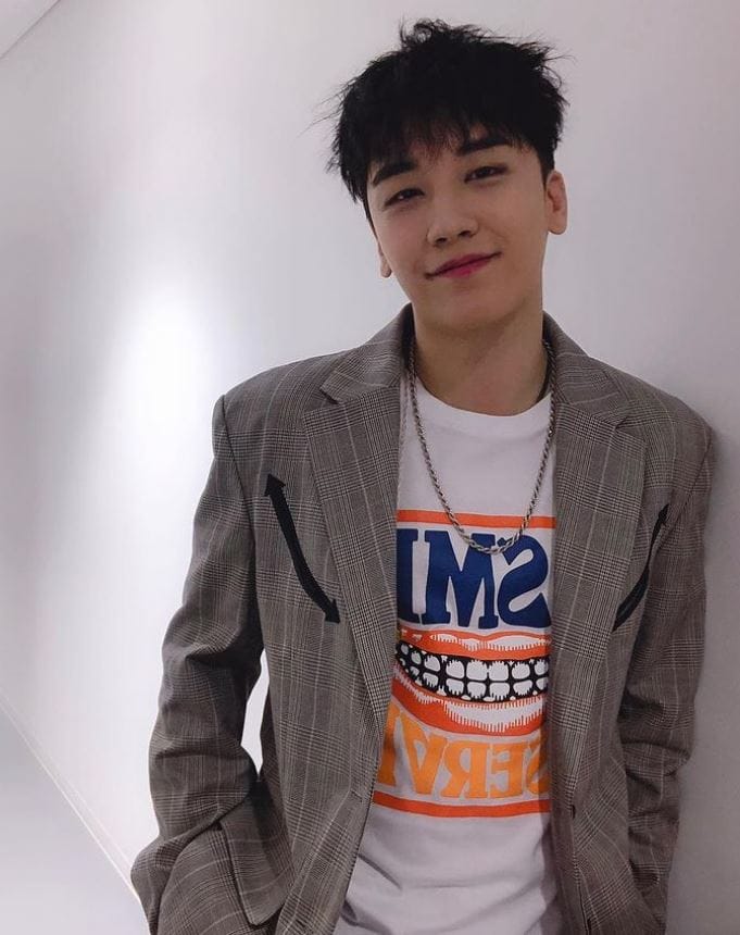 勝利近期被爆出20歲的圈外女友已經有喜，預產期在明年1月。 圖：取自seungriseyo IG